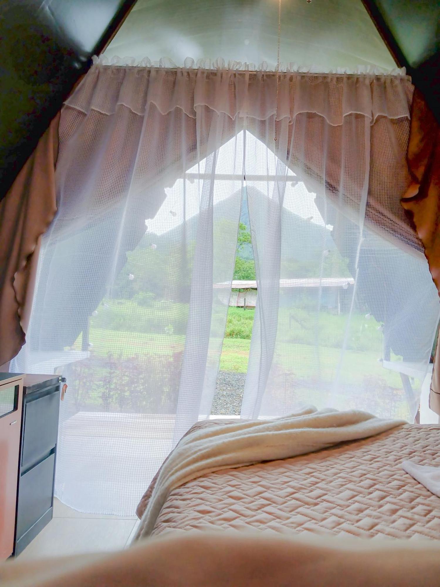 Willa Flora Glamping De Abuela La Fortuna Zewnętrze zdjęcie